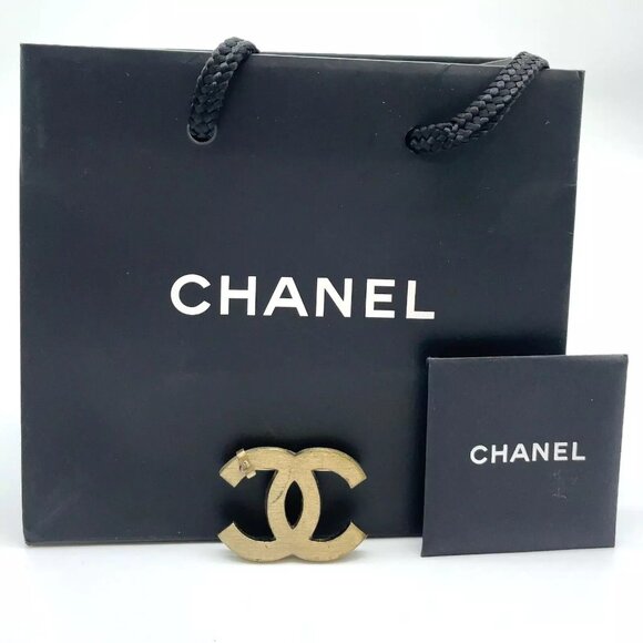 Authentic Chanel Coco Mark 05A Gold plating Brooch W/Bag SK030489 - Picture 1 of 8
